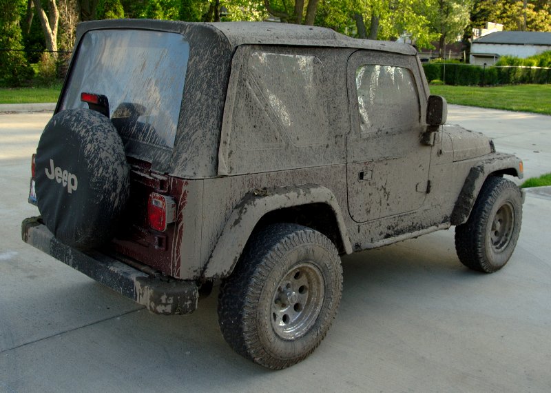 jeep-muddy-03