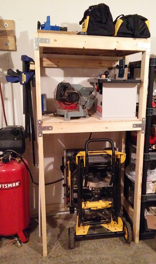 tool-shelves-loaded-01-20150830