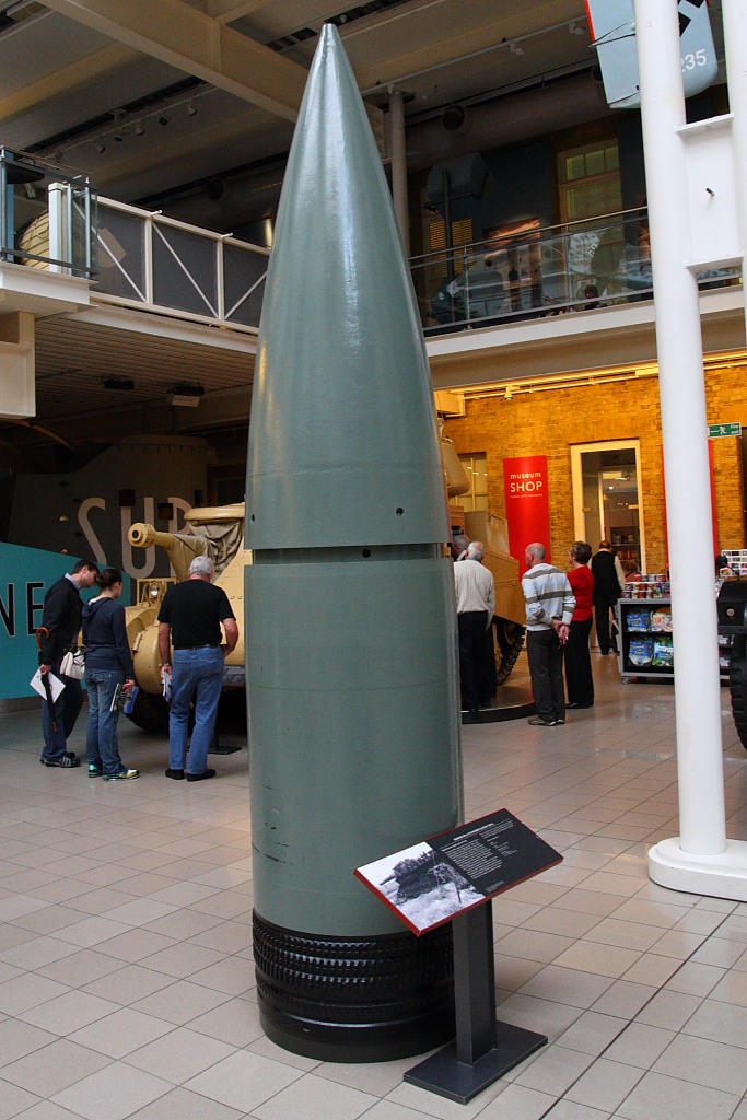 File:80cm Gustav shell.jpg - Wikimedia Commons