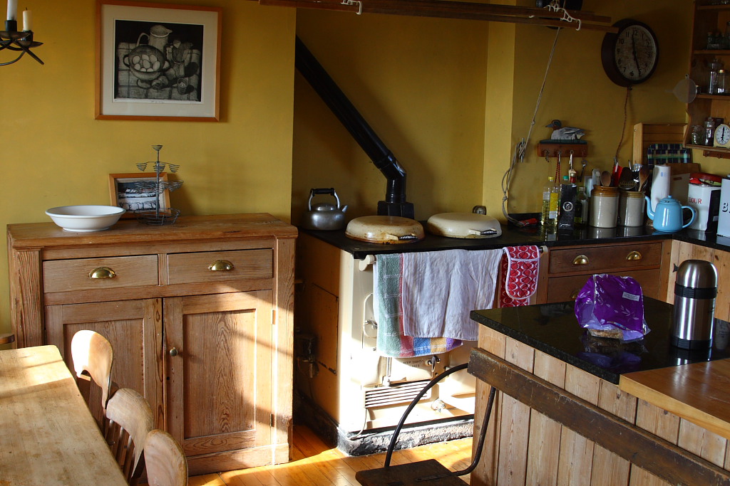 cottage-kitchen